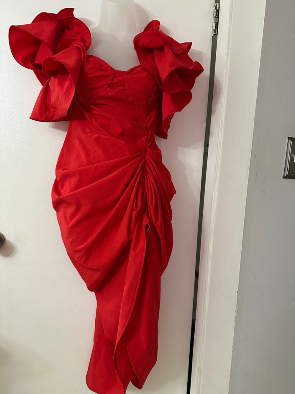 PrettyLittleThing Red Ruffle-Sleeve Midi  Pageant, costume, Party Dress up. sz 4
